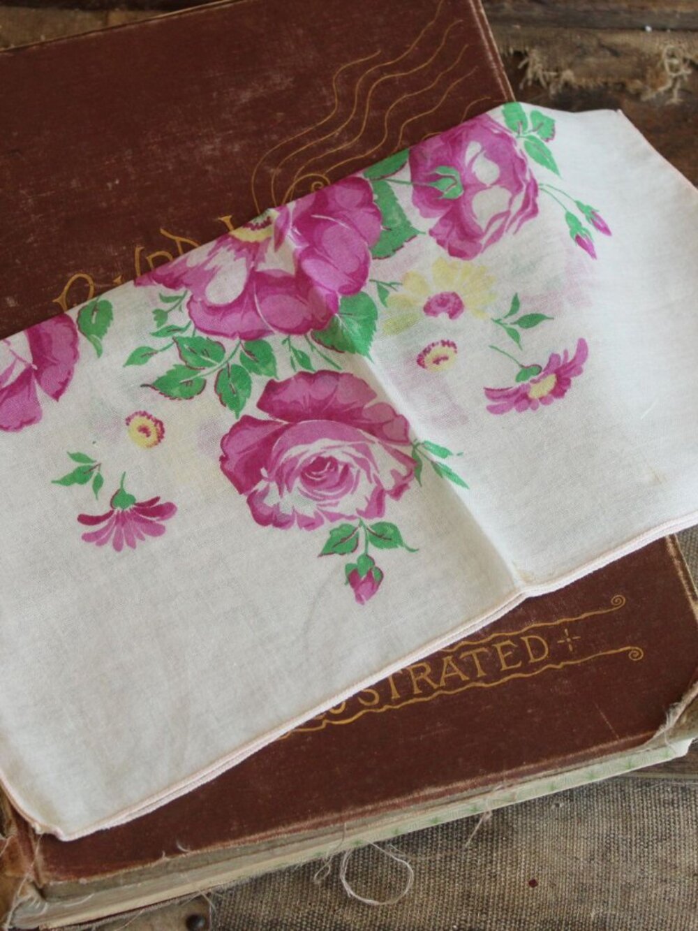 Vintage 1950s Cotton Handkerchief Floral Print, Pink Purple Roses Hankie - Picture 5 of 10